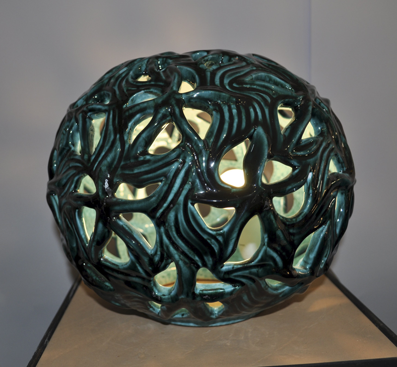 Lampada Palla modello stella taglio e modellazione rilievo cm 31x30 Verde ramina